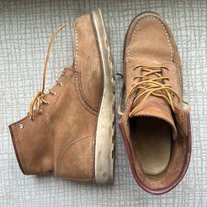 Women’s camel Red Wing 6" Classic Moc Boot